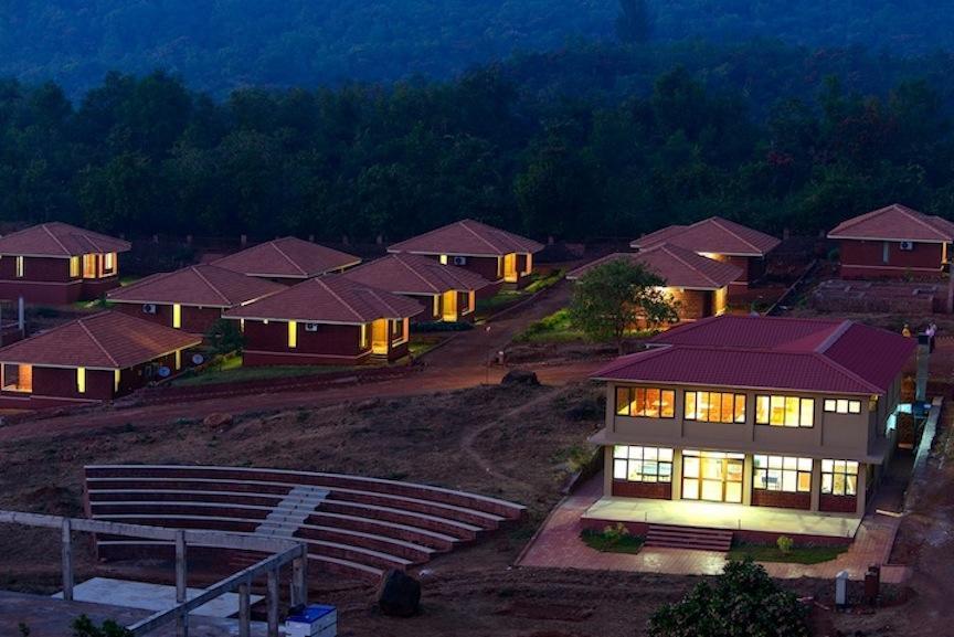 Mango Village Resort Гухагар Экстерьер фото